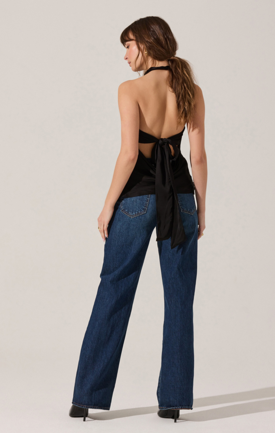 ASTR Zelenka Top Cowl Neck Halter Top