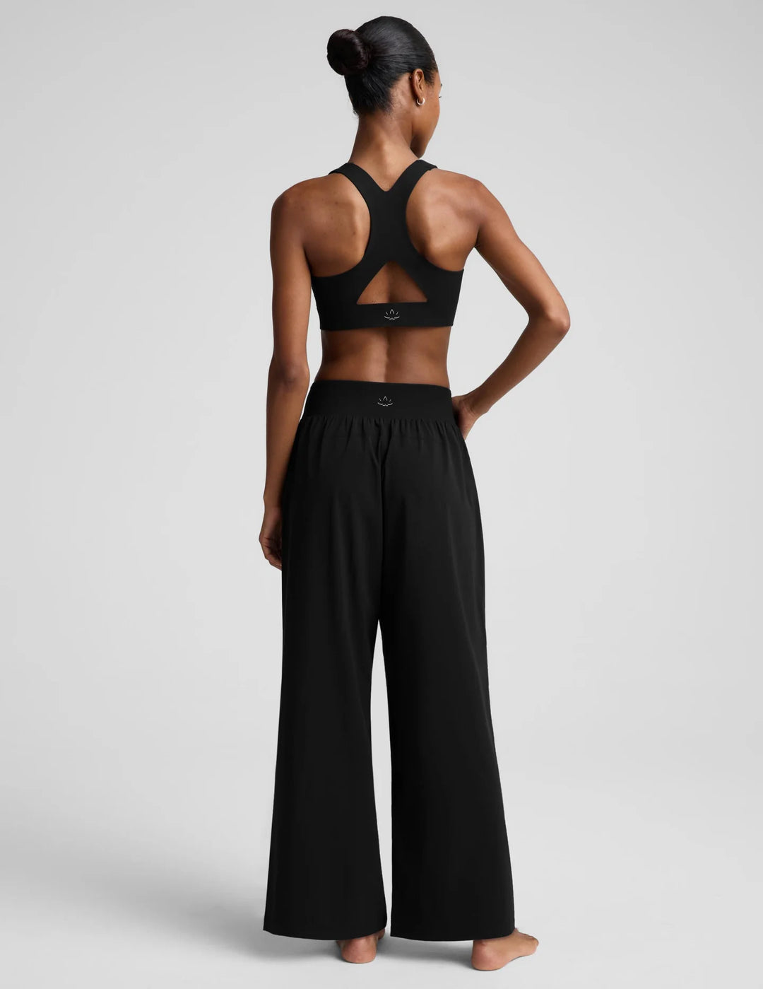 Beyond Yoga Glowzone Straight Leg Pants