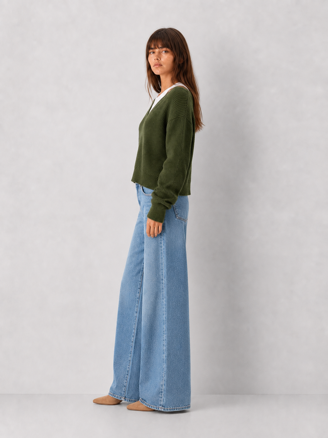 Elan Wren V-Neck Knit Sweater