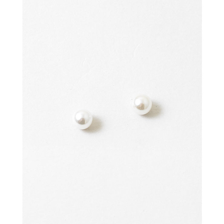 Classic Pearl Studs
