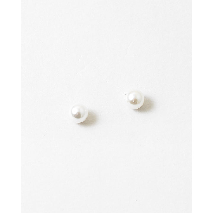 Classic Pearl Studs