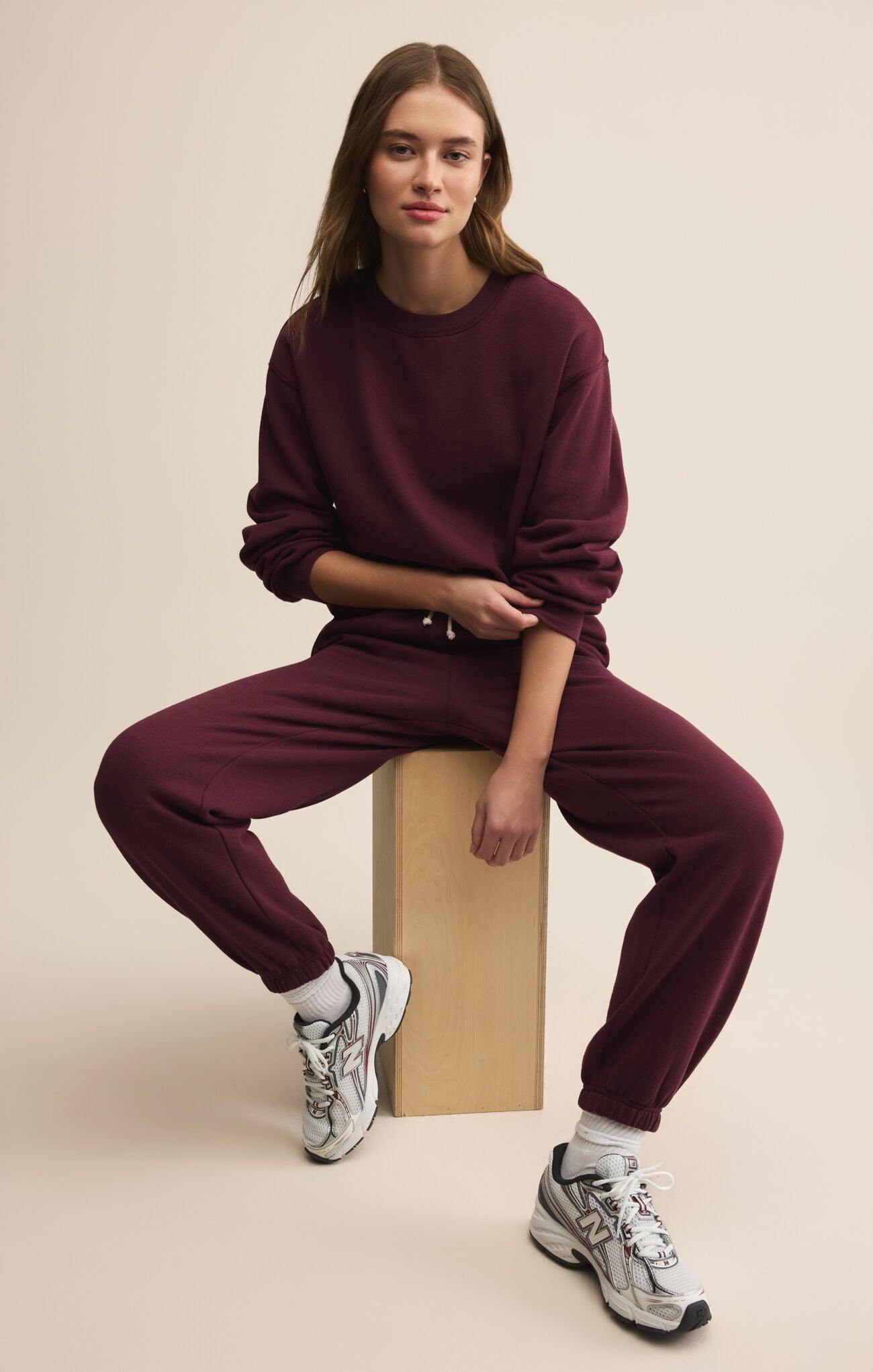 りーやん Z Supply Stadium Jogger: Merlot – Reign Boutique