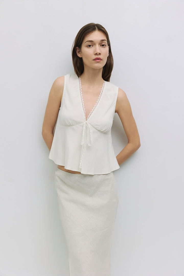 Arielle Sleeveless Blouse
